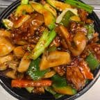 Best Beef with Garlic Sauce 鱼香牛 in Manassas, VA